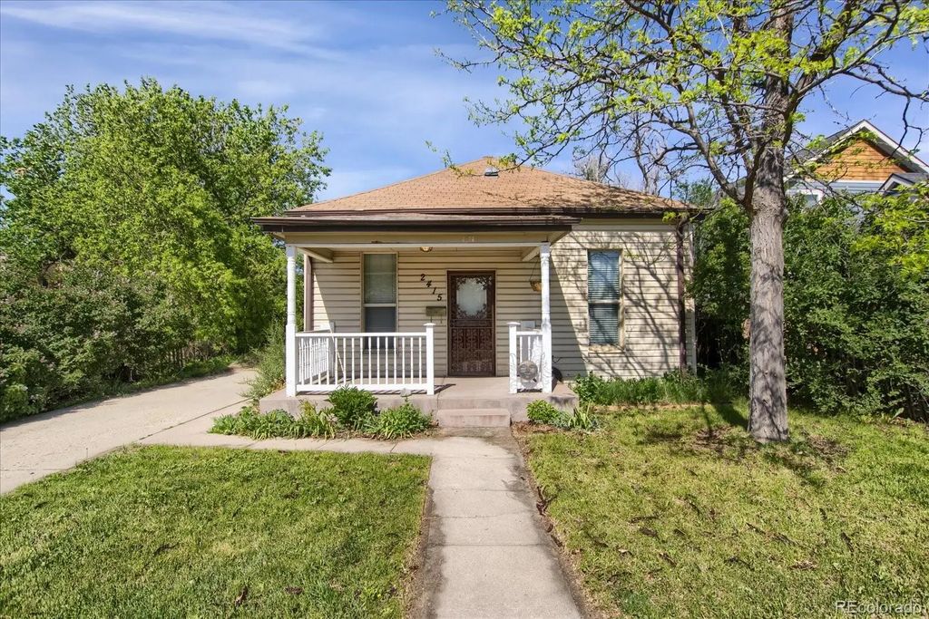 2415 Chase Street, Edgewater