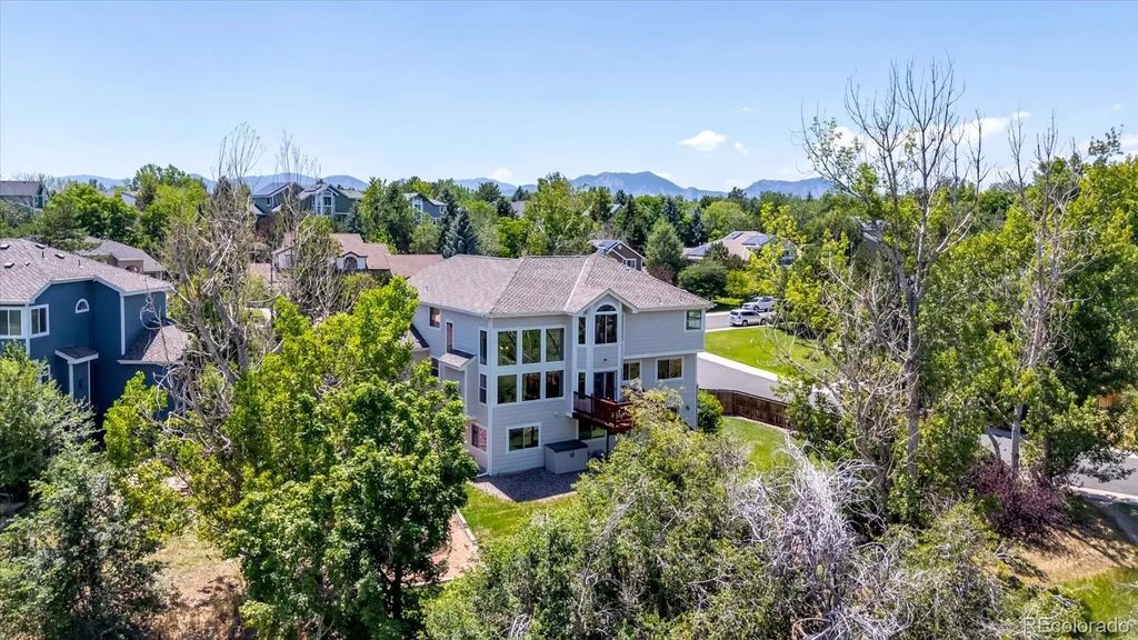 1598 Ridgeview Drive, Louisville