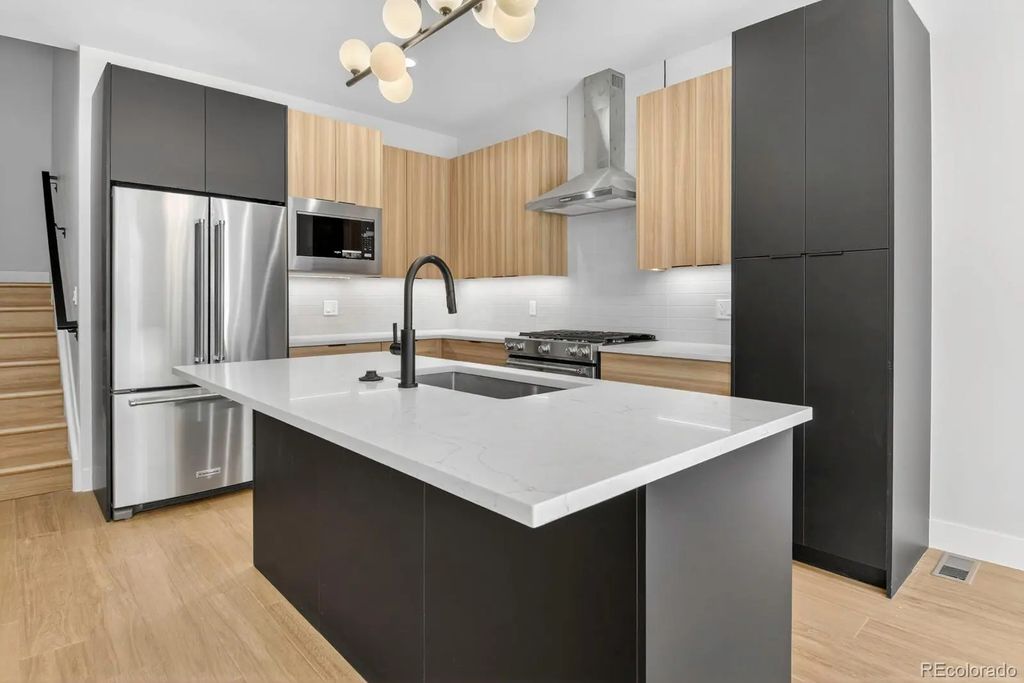 838 N Cherry Street 2, Denver