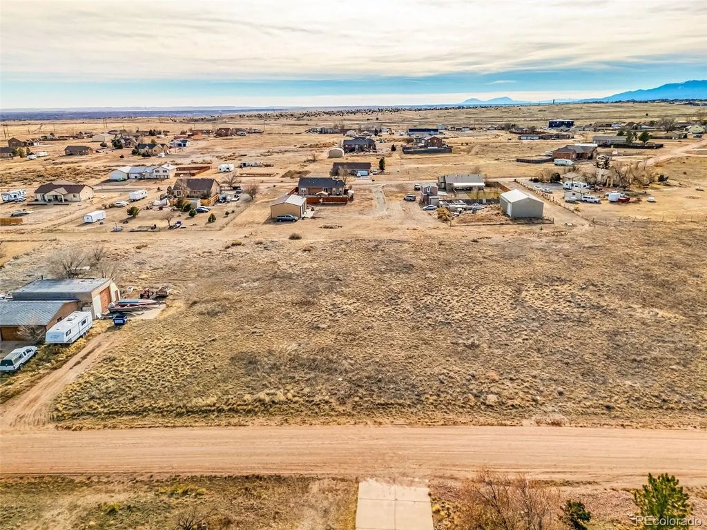 872 E Waverly Drive, Pueblo
