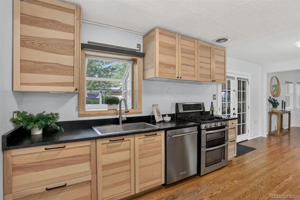 6199 Independence Street, Arvada