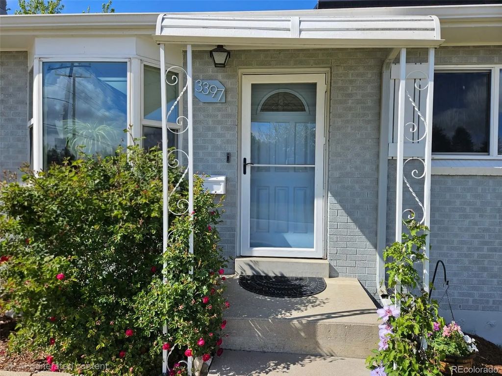 3397 W Tanforan Drive, Englewood