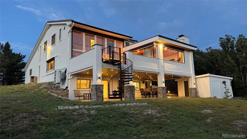 502 E 3rd Avenue, Castle Rock