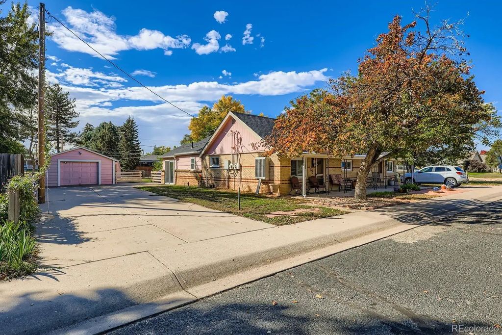 122 Granville Avenue, Firestone