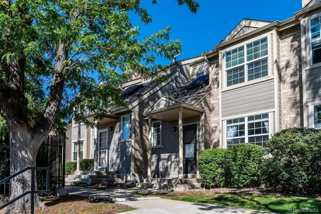 11145 W 17th Avenue 104, Lakewood