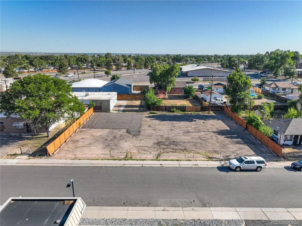6641 E 73rd Place, Commerce City