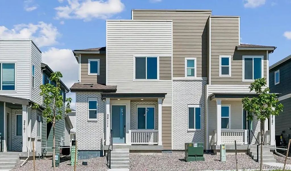24111 E 30th Place, Aurora