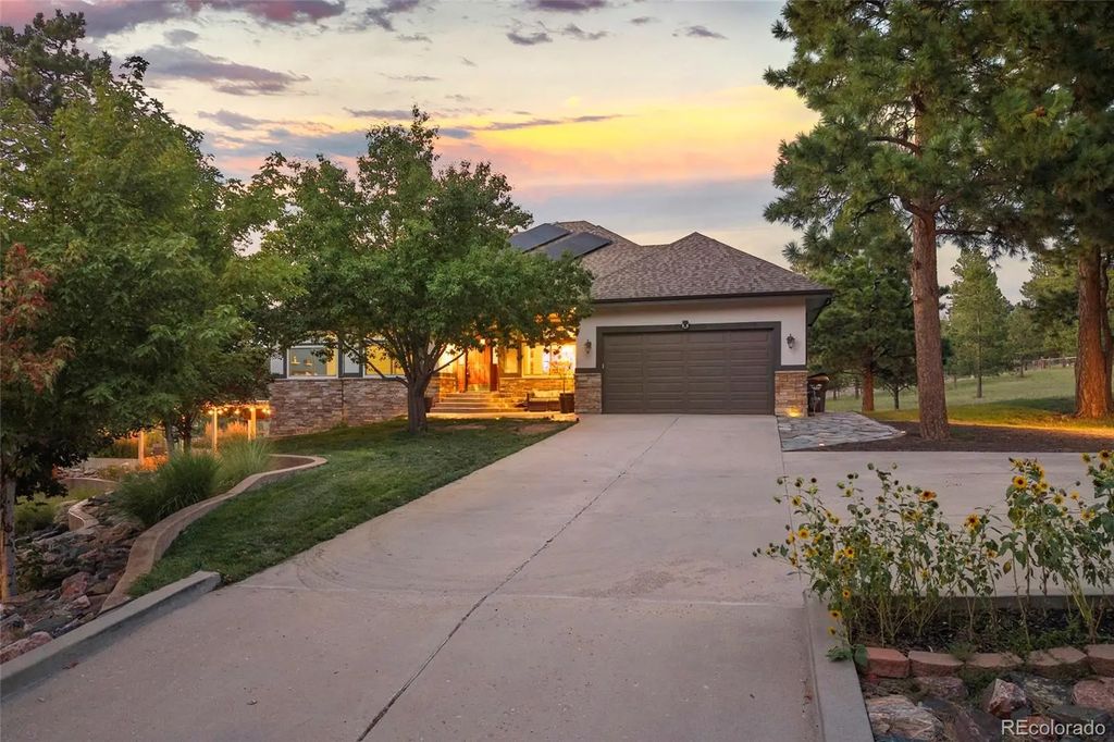 4845 Deer Trail, Elizabeth