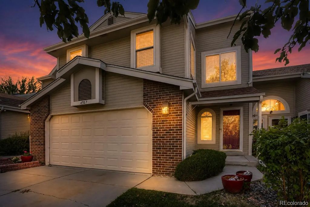 4927 S Eagle Circle, Aurora