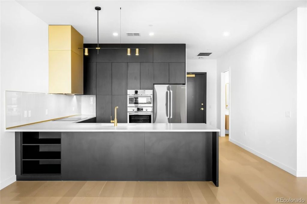 3520 Chestnut Place 1206, Denver
