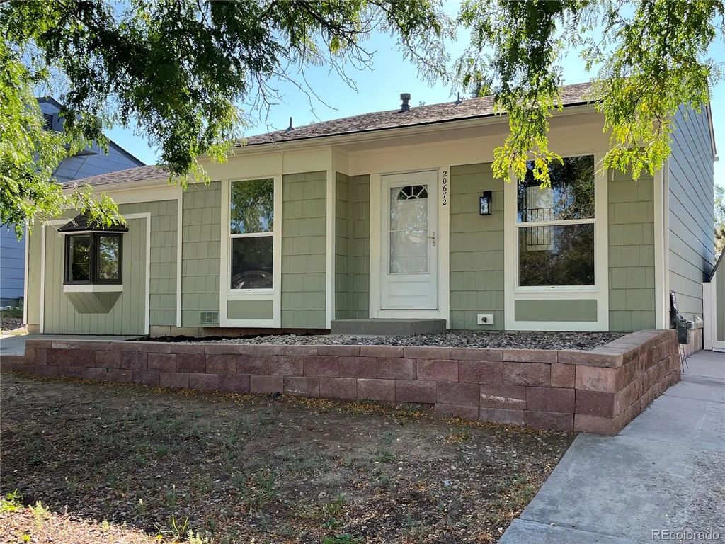 20672 E Batavia Drive, Aurora
