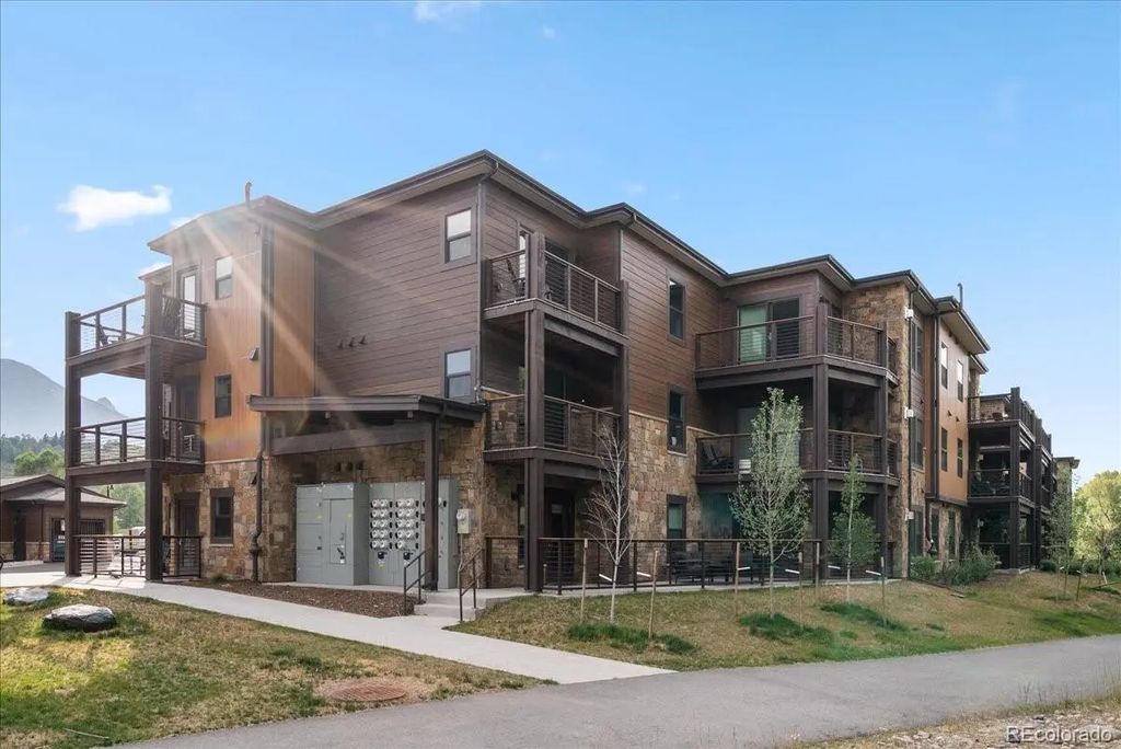 1044 Blue River Parkway C207, Silverthorne