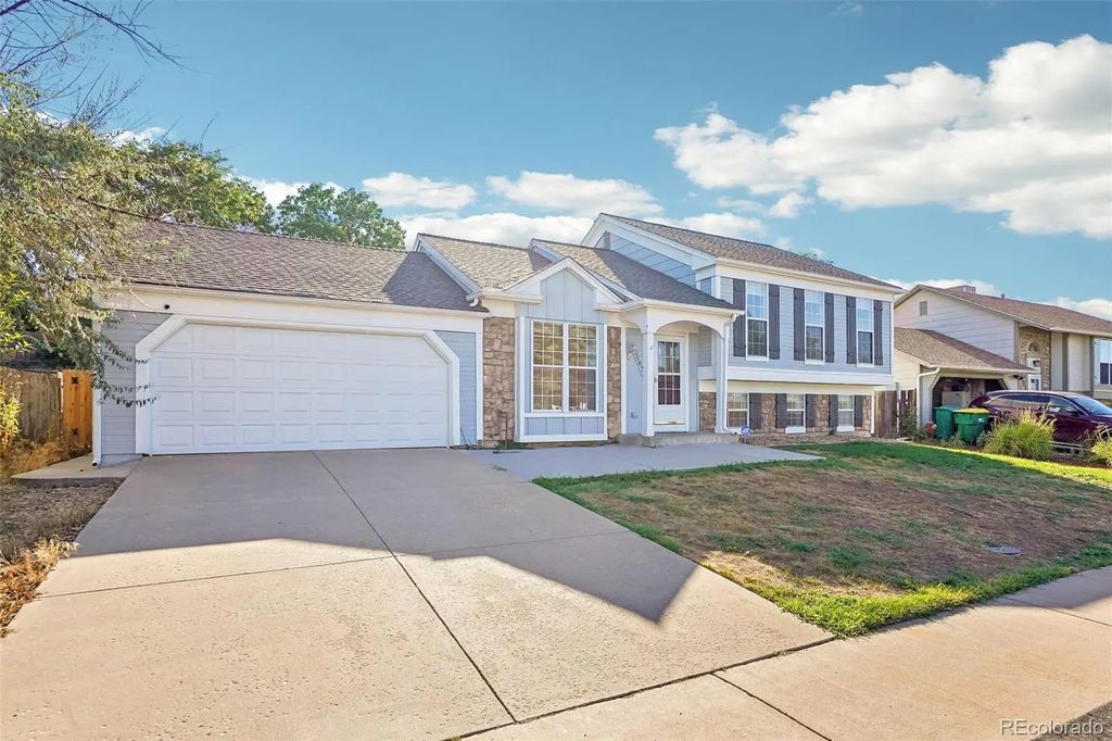 5873 S Nepal Street, Aurora