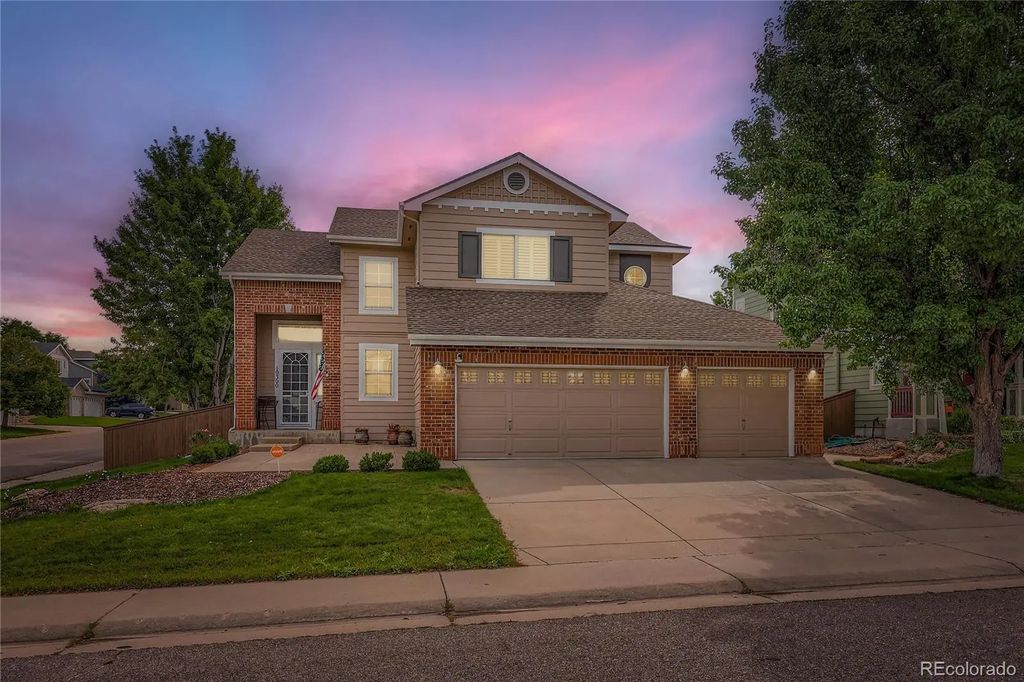 10300 Fairgate Way, Highlands Ranch