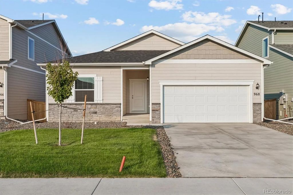 964 Cascade Falls Street, Severance
