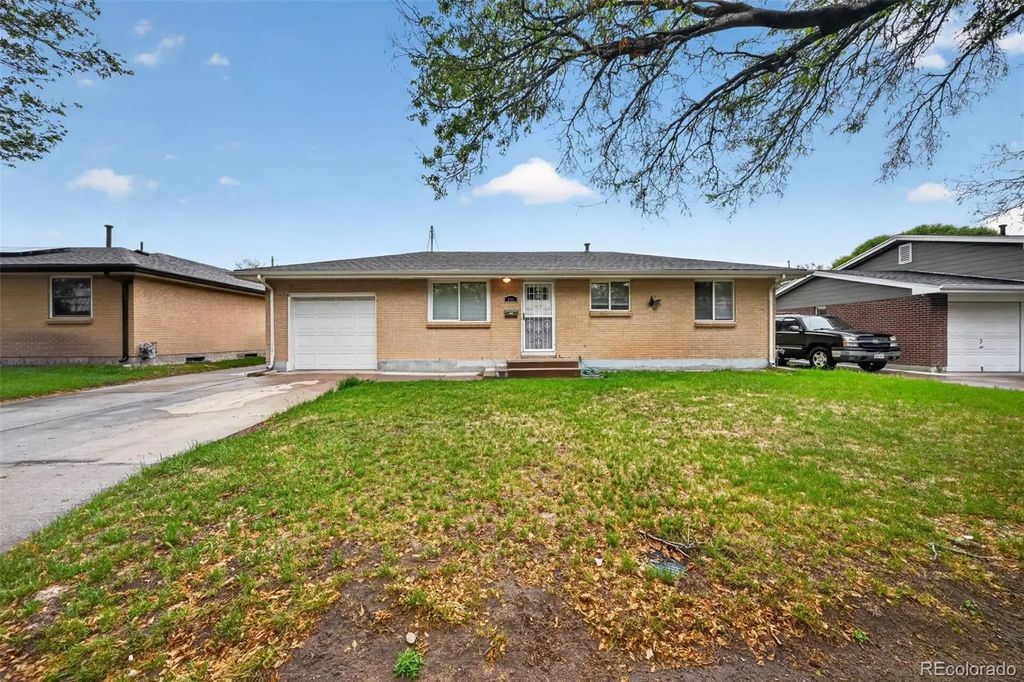 941 S Ironton Street, Aurora