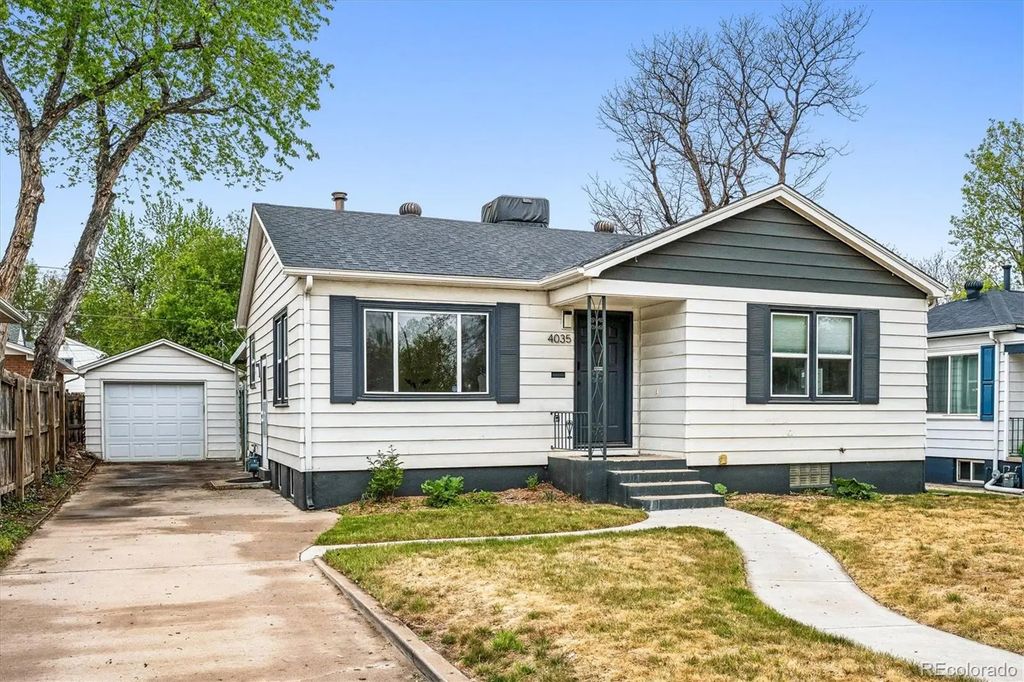 4035 S Logan Street, Englewood