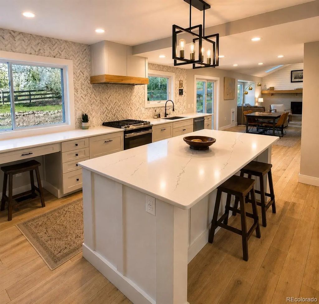 22 Foothill Ash, Littleton