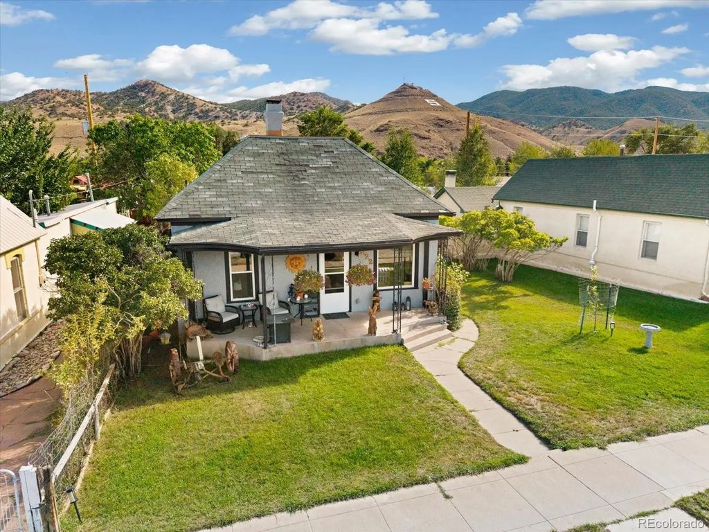 622 W 2nd Street, Salida