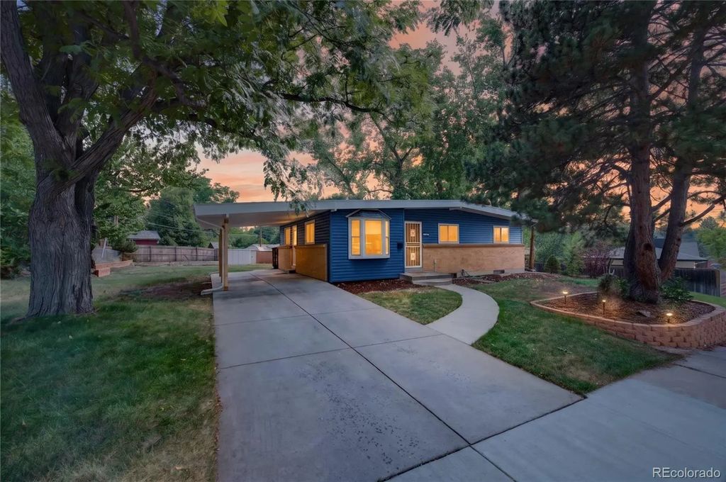4126 E Easter Avenue, Centennial