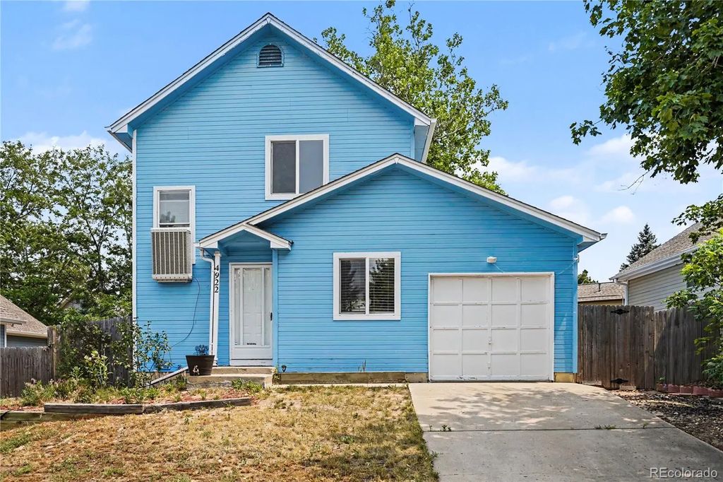 4922 S Rifle Court, Aurora
