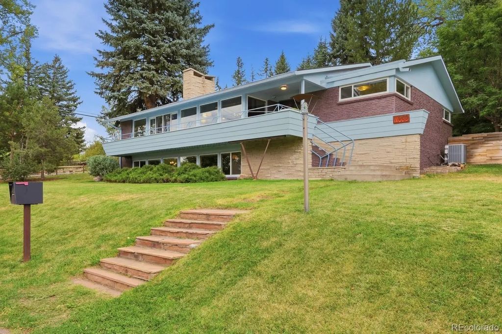 11600 W 24th Place Circle, Lakewood