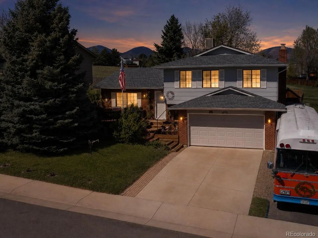 4845 S Taft Street, Morrison