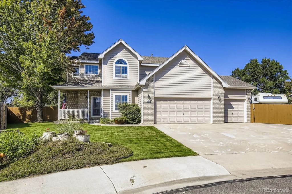 805 Waxberry Court, Loveland
