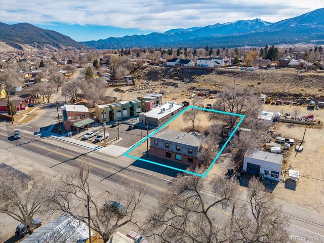 330 W Grand Avenue, Salida