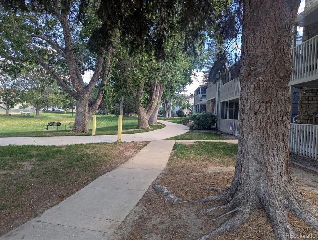 8335 Fairmount Drive 3-203, Denver