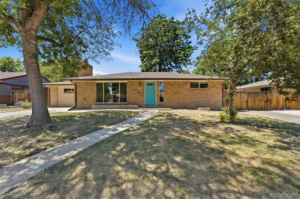 645 Cody Court, Lakewood