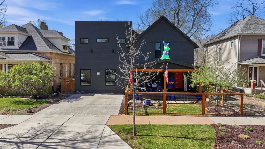 1607 Pikes Peak Avenue, Colorado Springs