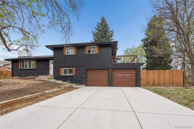 7145 W Alabama Drive, Lakewood