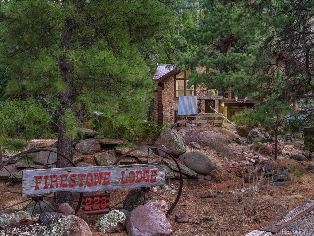228 Wagon Train Drive, Antonito