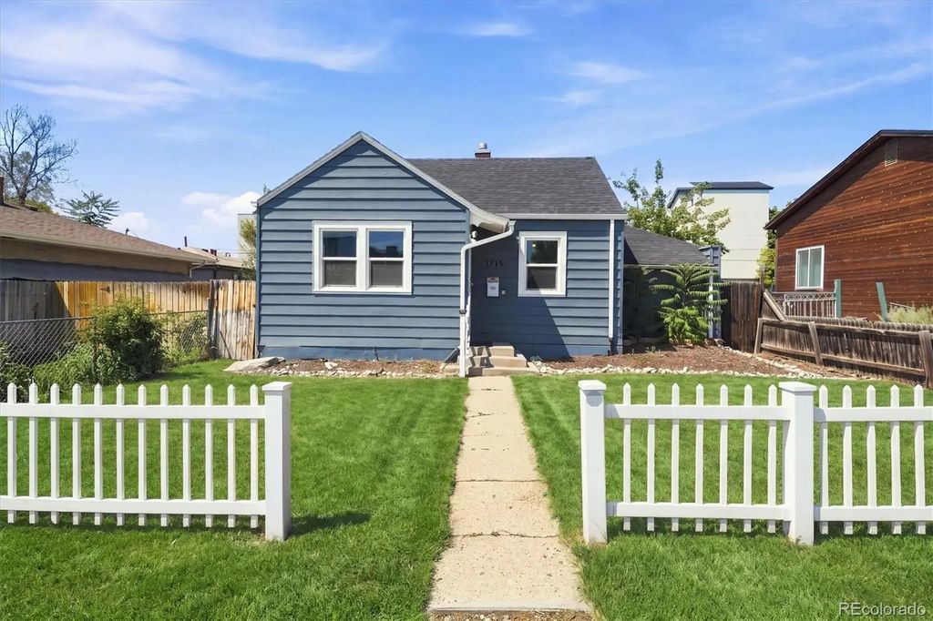 1315 Ames Street, Lakewood