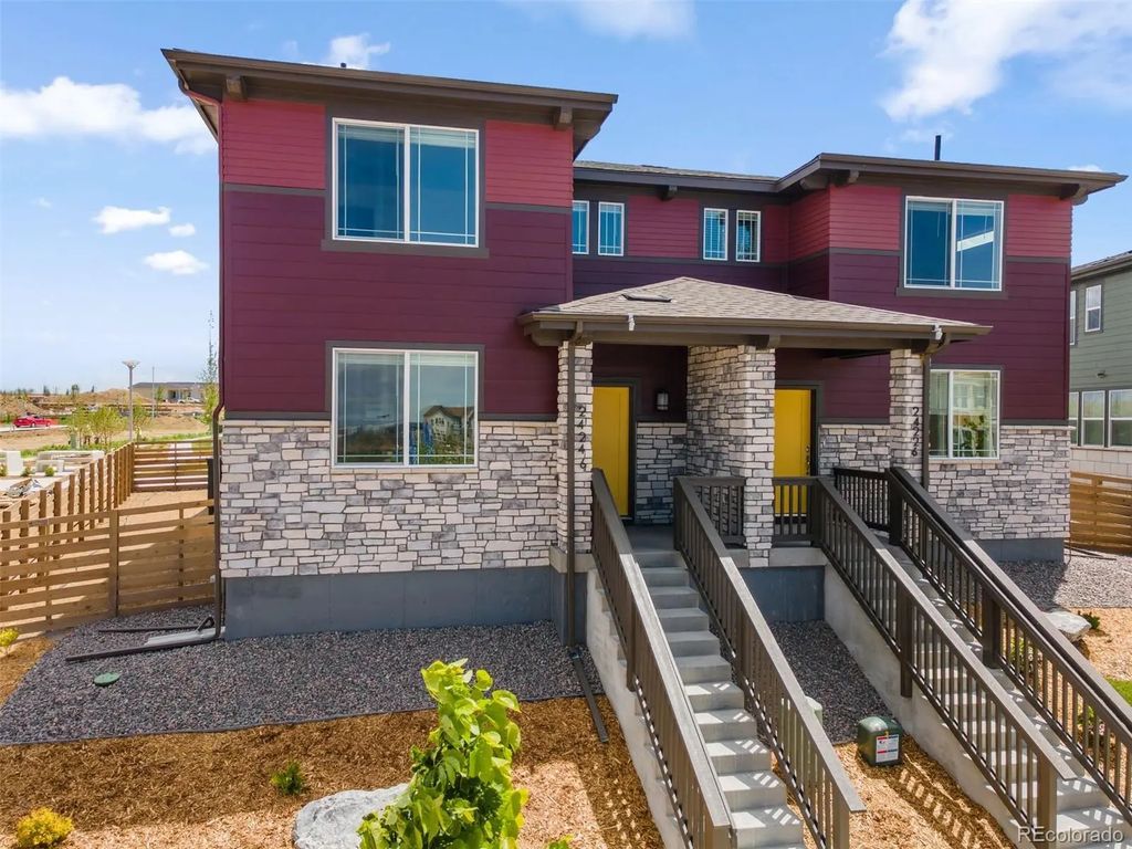 24246 E 53rd Drive, Aurora