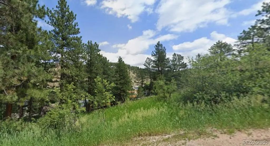 26089 Kingsbury Road, Kittredge