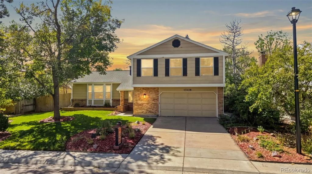 17238 E Berry Place, Aurora