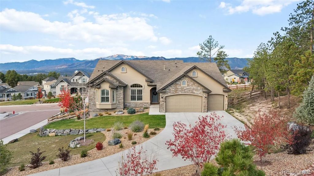 16320 Sunset Peak Lane, Monument