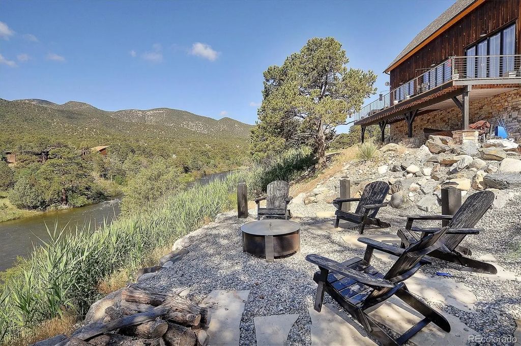 1544 County Road 45, Salida