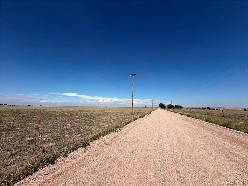 County Road 71, Briggsdale