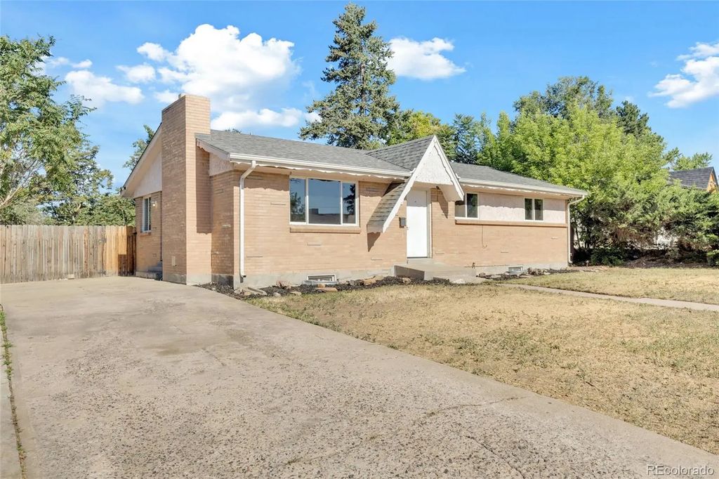 8701 Oakwood Street, Westminster