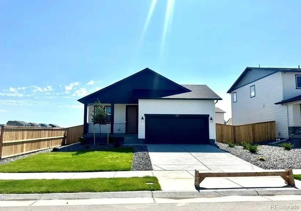2742 Mosker Street, Strasburg