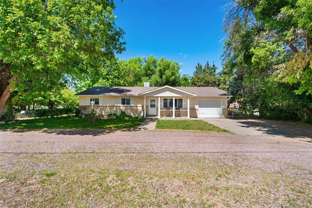 353 Dozier Avenue, Canon City