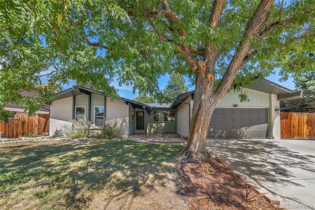 10579 W Warren Drive, Lakewood
