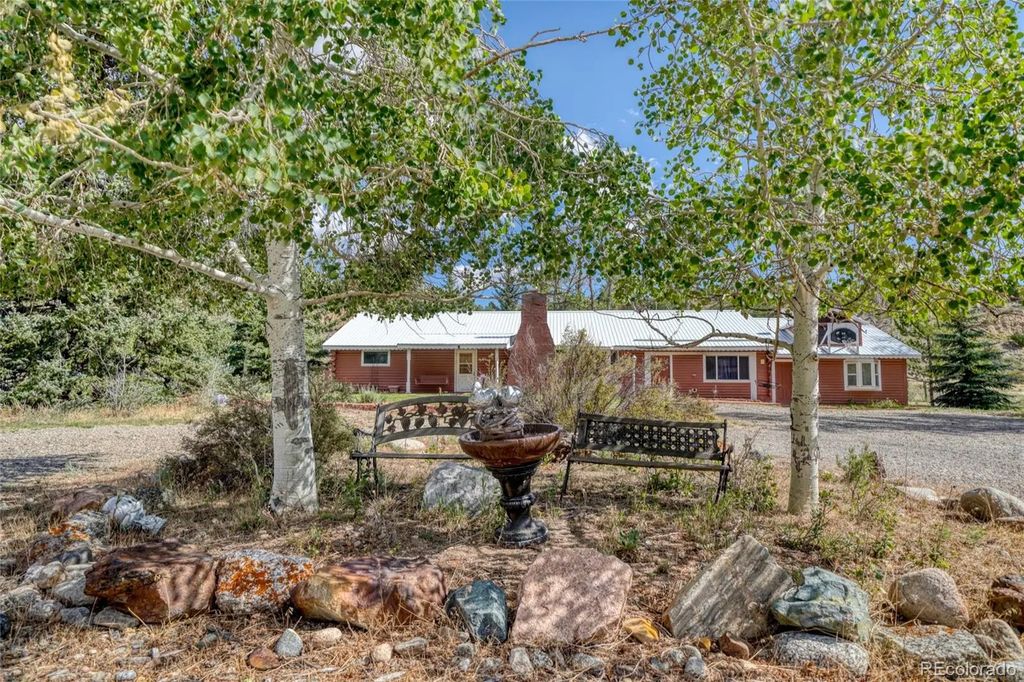 17105 County Road 220, Salida
