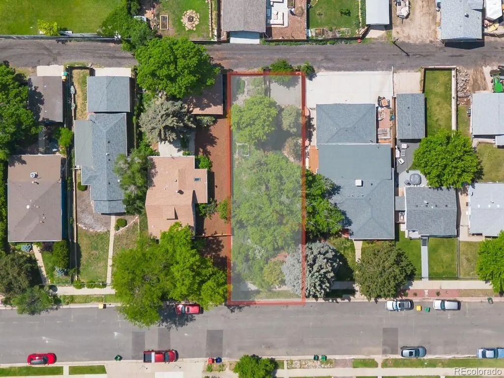 3135 S Washington, Englewood