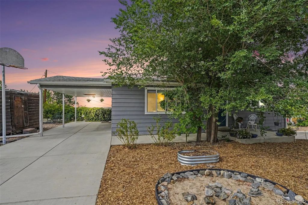 15735 W 3rd Avenue, Golden