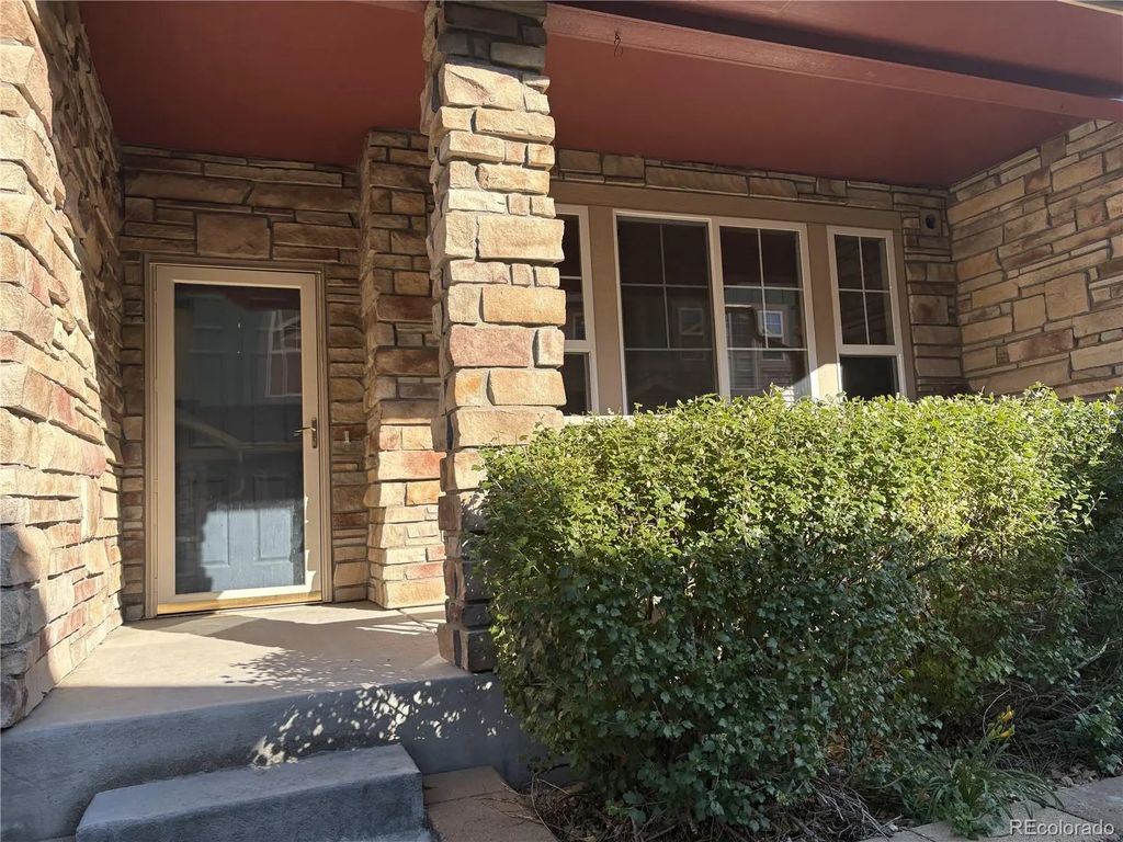 616 S Norfolk Way, Aurora