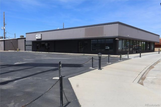 2733 8th Avenue, Garden City
